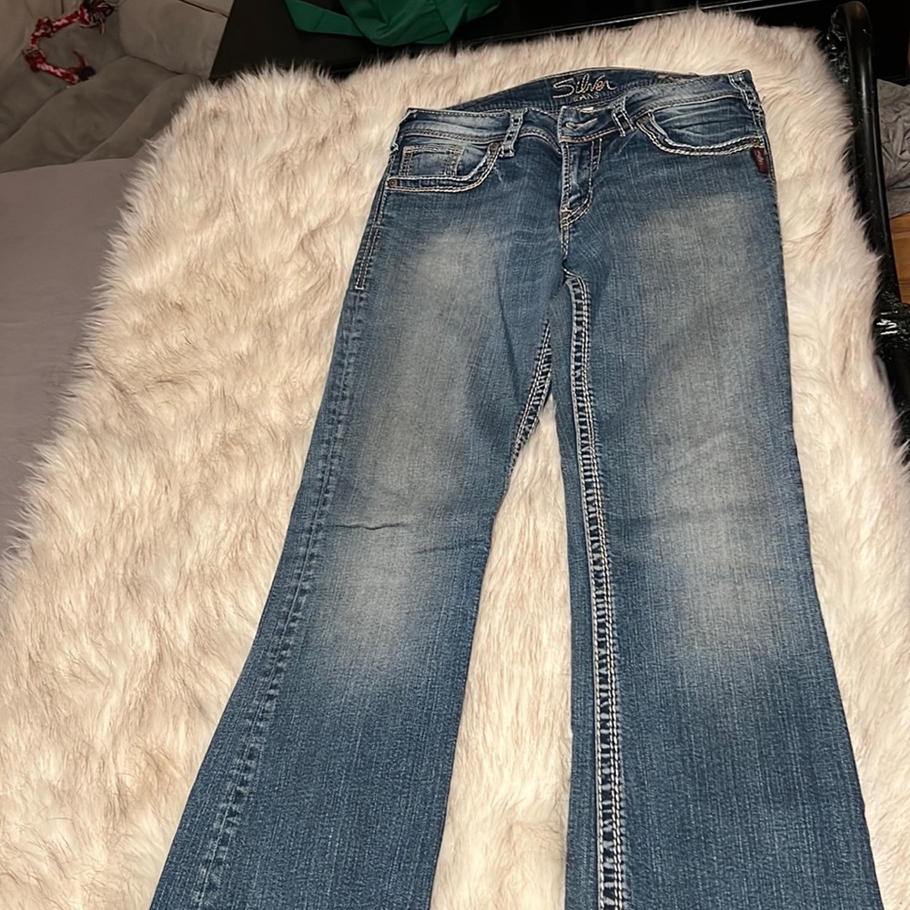 Silver Jeans, style-Suki bootcut. Denim washed